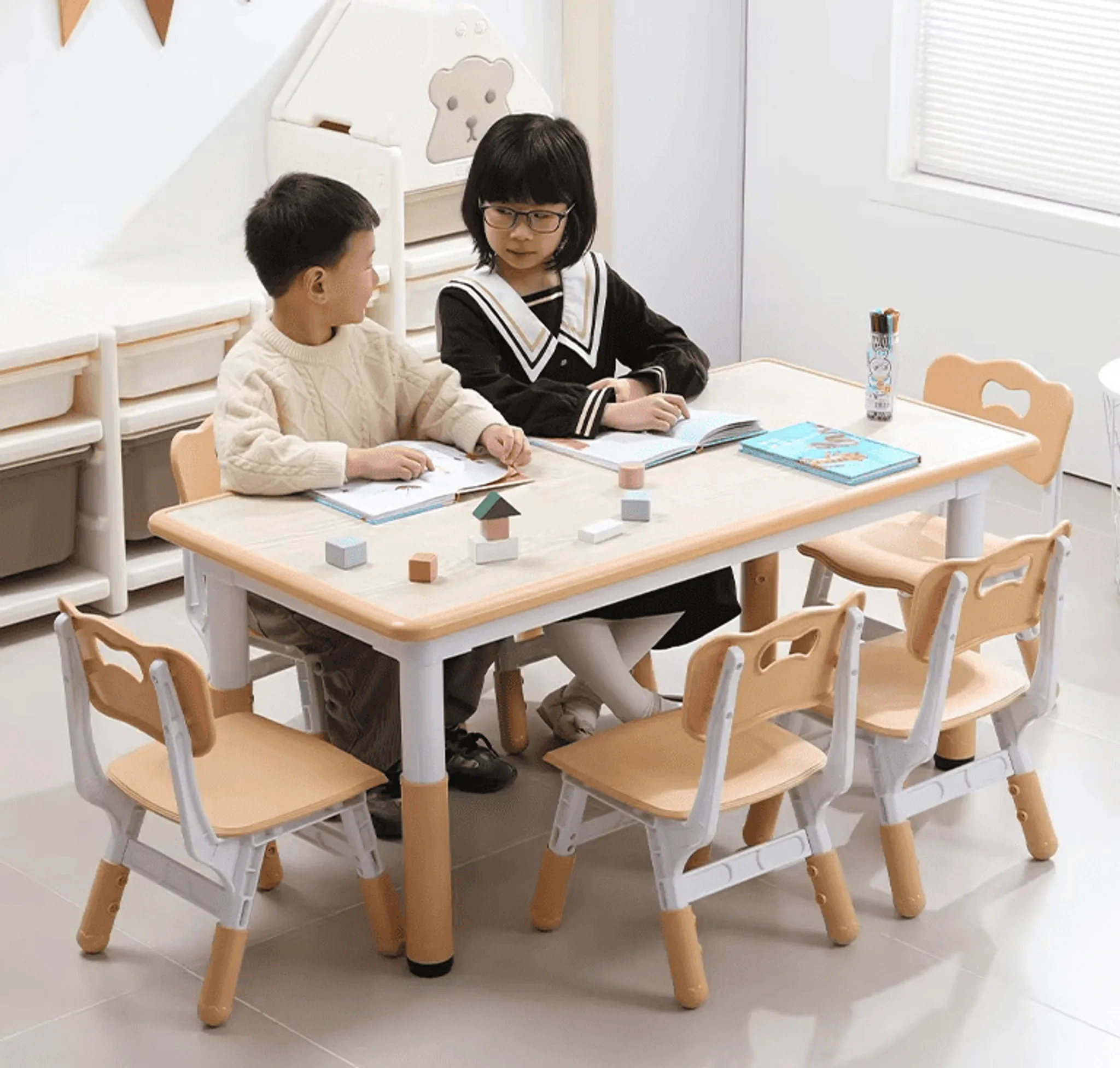 Kinderstuhl „Liyou“ – Blau, höhenverstellbar, Kunststoff